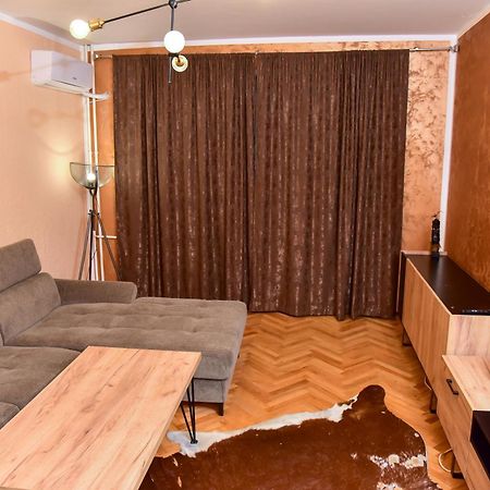 Goldi Apartman بانيا لوكا المظهر الخارجي الصورة